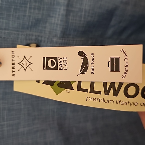 Tallwoods premium  lifestyle  apparel  dress shirt size Medium - Picture 13 of 13